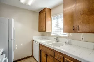 Photo #3: 222112323 Listing