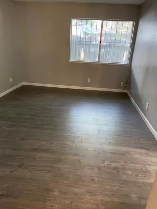 Photo #4: 222112397 Listing