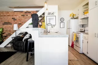 Photo #4: 222113016 Listing