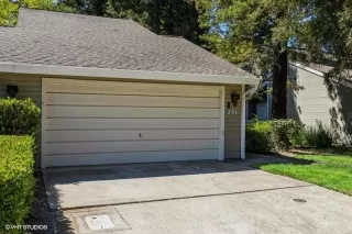 Photo #1: 222113117 Listing