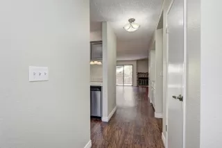 Photo #5: 222113939 Listing