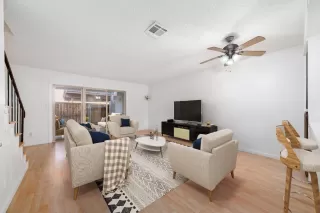 Photo #1: 222114065 Listing