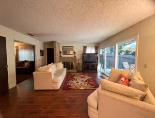 Photo #3: 222114075 Listing