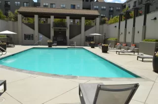 Photo #2: 222114303 Listing