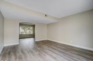 Photo #3: 222114519 Listing