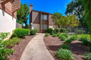 Photo #4: 222114623 Listing