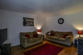 Photo #6: 222114623 Listing