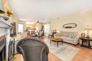 Photo #5: 222115077 Listing