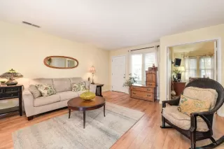 Photo #6: 222115077 Listing