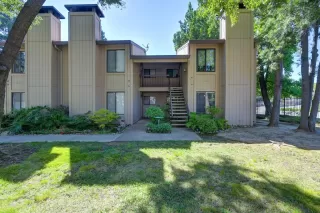 Photo #2: 222115127 Listing 