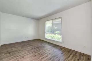 Photo #6: 222115618 Listing