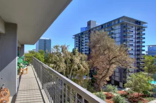 Photo #1: 222116351 Listing