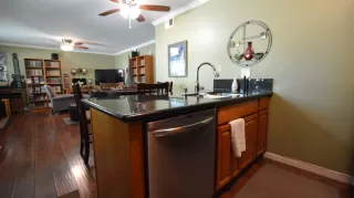 Photo #5: 222116402 Listing 