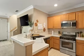 Photo #3: 222116563 Listing