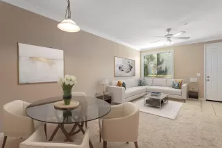 Photo #4: 222116563 Listing