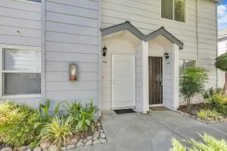 Photo #2: 222116659 Listing