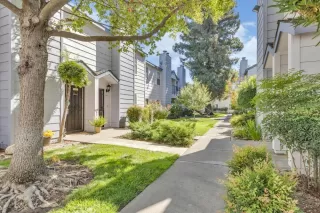 Photo #4: 222116659 Listing