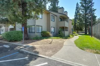 Photo #1: 222116764 Listing 