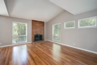 Photo #3: 222116875 Listing