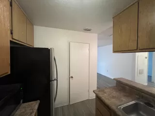 Photo #4: 222117172 Listing