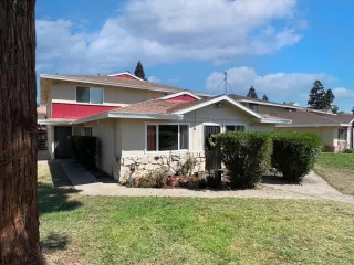 Photo #2: 222117371 Listing 