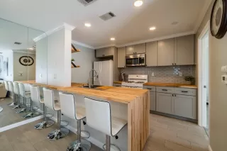 Photo #2: 222117521 Listing 
