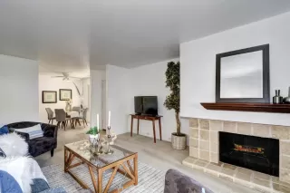 Photo #3: 222117855 Listing
