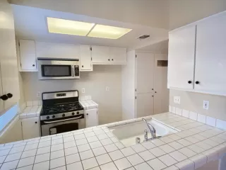 Photo #5: 222118266 Listing