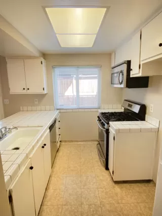 Photo #6: 222118266 Listing