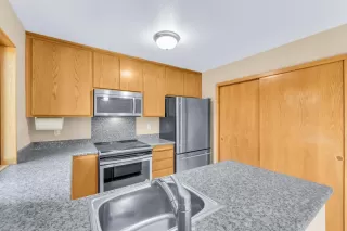 Photo #1: 222118295 Listing