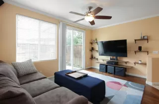 Photo #3: 222118385 Listing