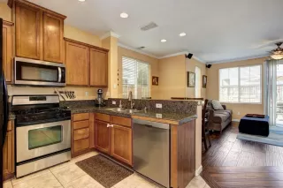 Photo #6: 222118385 Listing