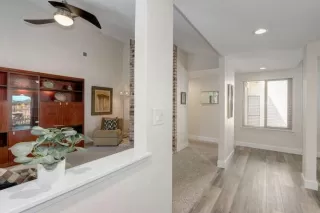 Photo #5: 222118400 Listing