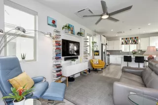 Photo #2: 222119091 Listing