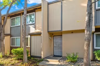 Photo #1: 222119094 Listing 