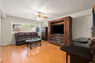 Photo #3: 222119094 Listing 