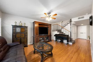 Photo #4: 222119094 Listing 