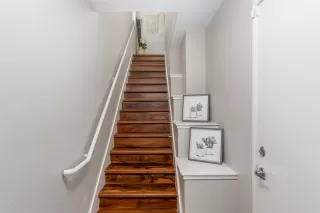 Photo #3: 222119214 Listing