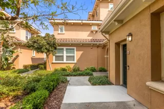 Photo #3: 222119345 Listing