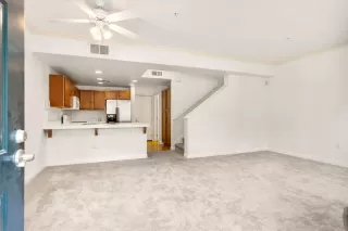 Photo #5: 222119345 Listing