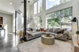 Photo #1: 222119667 Listing