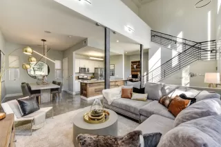 Photo #4: 222119667 Listing