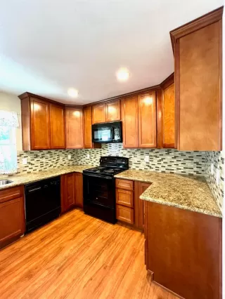 Photo #4: 222119827 Listing 