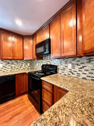 Photo #5: 222119827 Listing 