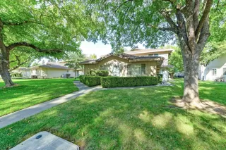 Photo #2: 222120263 Listing