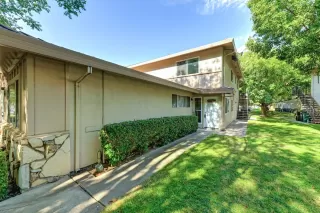 Photo #3: 222120263 Listing