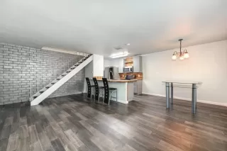 Photo #5: 222120263 Listing