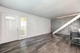 Photo #6: 222120263 Listing