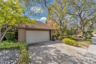 Photo #1: 222120423 Listing 