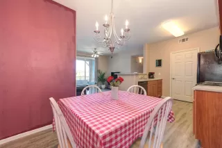 Photo #2: 222120575 Listing